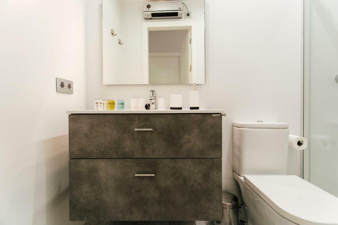 Minimalism And Modern- 2Bd 1Bth- Las Setas Sevilla Eksteriør bilde
